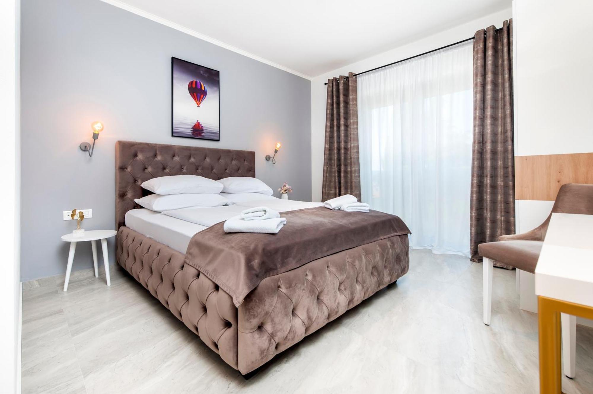 Superior Double Room City View