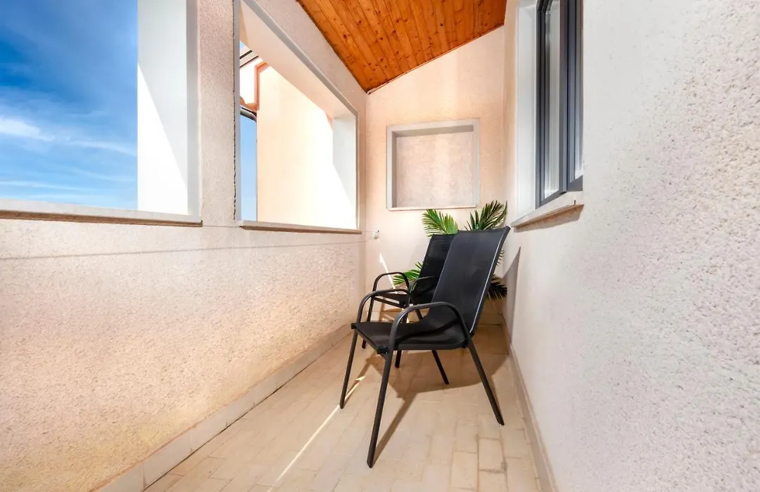 Guest House Casa Santin By Irundo-1