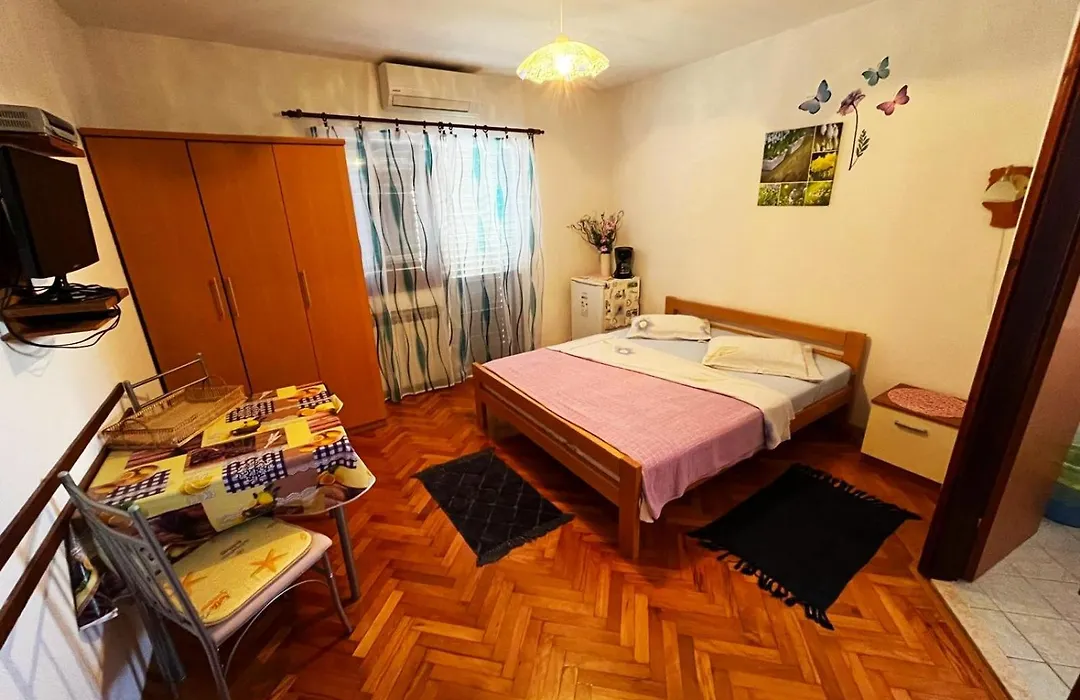 Apartments Ljubica-1
