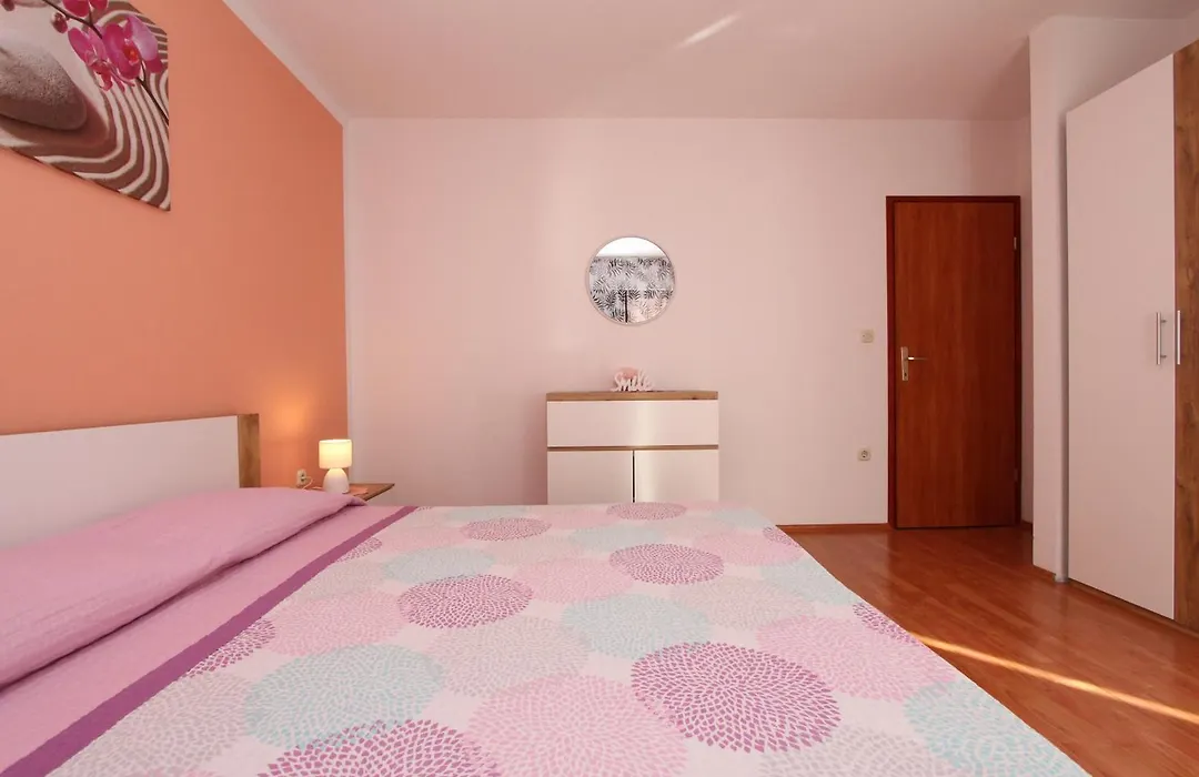 Rooms&Apartment Sanja-1
