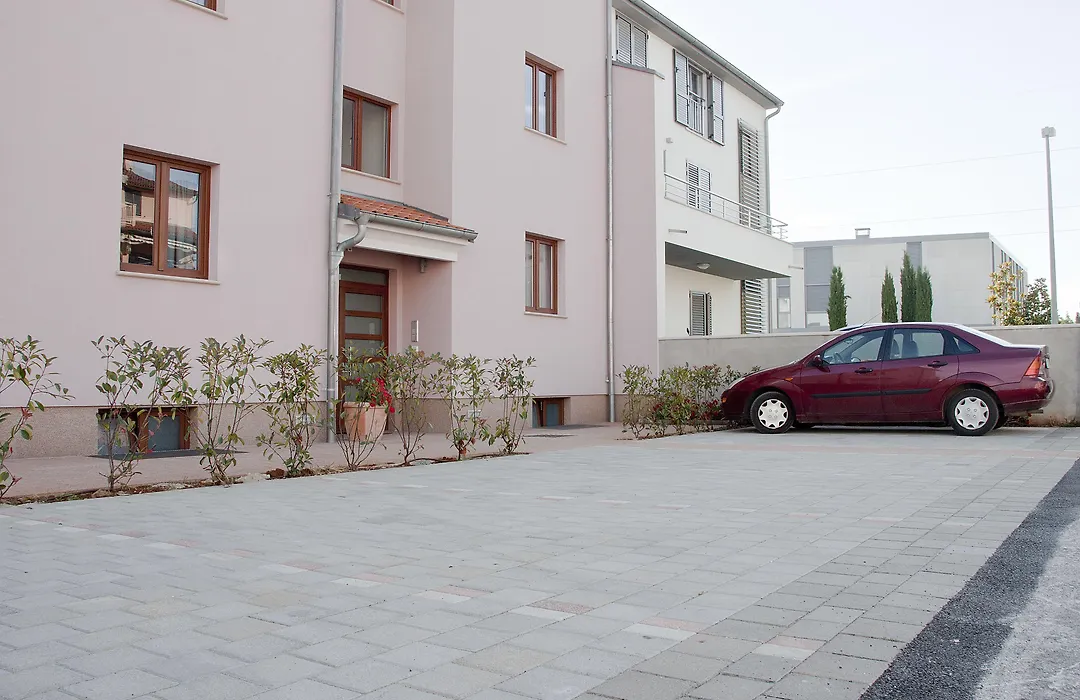 Apartments And Rooms Camaiore-1