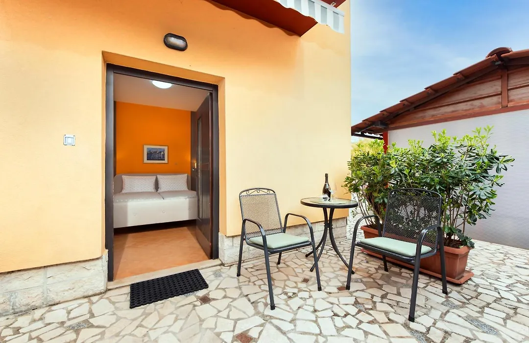 Apartments Erik B&B Adults Only-1