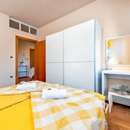 Room And Apartments Antea-3