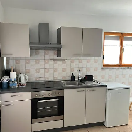 Apartments And Rooms Lorena 236-3