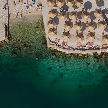 Porton Nature Hideouts-2