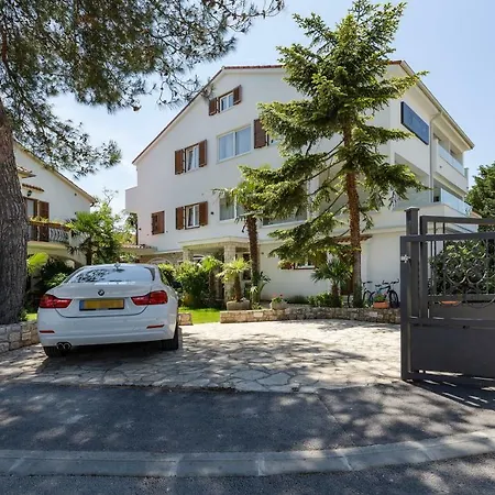 Villa Ladavac B&B-3